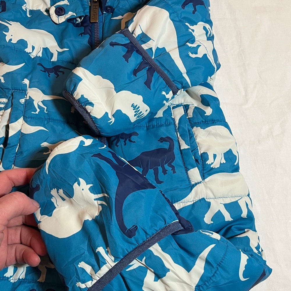 12-18M Hatley Navy Baby One piece Snowsuit with dinosaurs - Picture 4 of 6